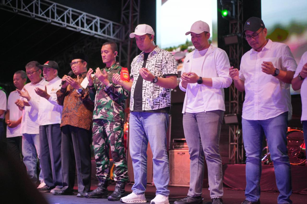 Sambut Tahun Baru, Warga Klaten Gelar Doa Bersama untuk Sumatera