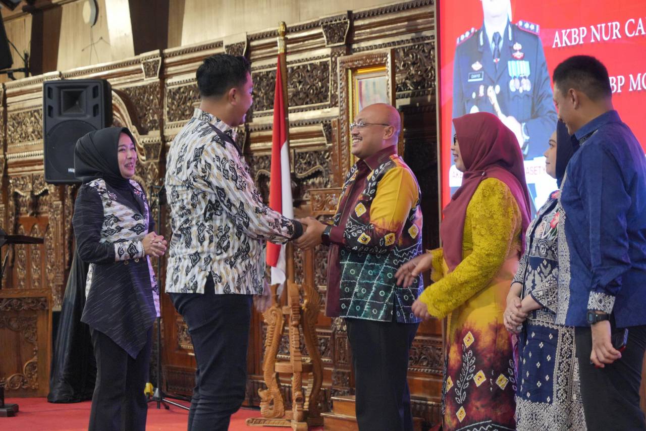 Kenal Pamit Kapolres Klaten, Bupati : Sugeng Rawuh AKBP Moh. Faruk