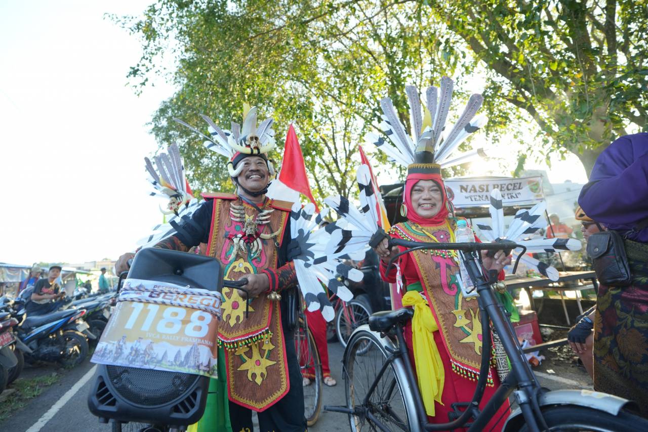 Heboh! Parade Sepeda Kostum Unik Banjiri Puncak KLIC Fest 2026
