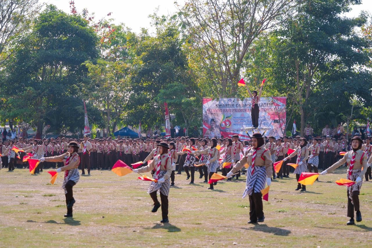 Upacara Hari Pramuka ke-65 di Kwarcab Klaten Berlangsung Khidmat, Tanda Penghargaan Disematkan