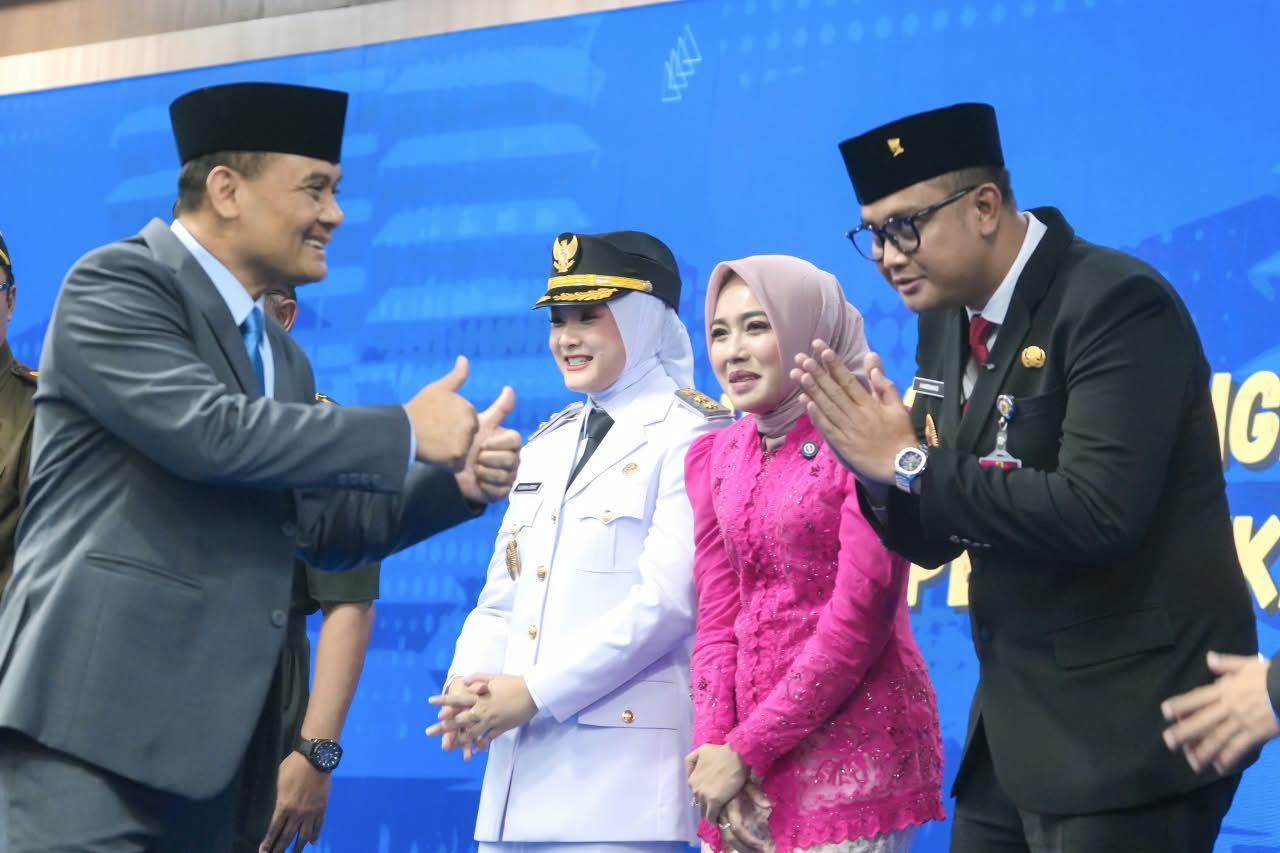 Resmi Dilantik, Ini Pesan Gubernur Jateng ke Wabup Klaten Yang Baru